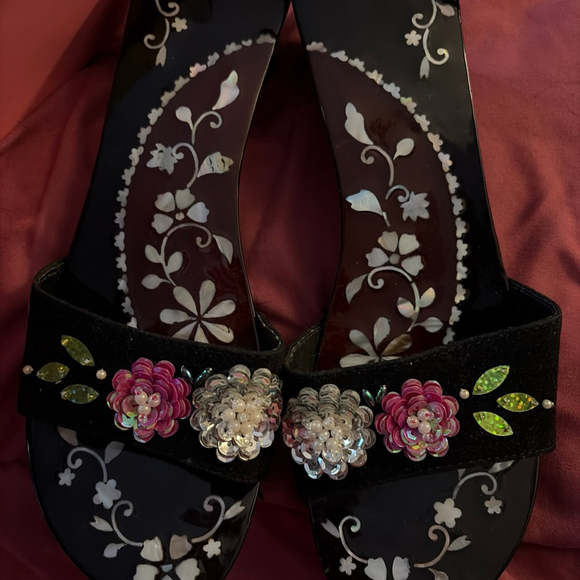 Soda Jewel Sandals - Picture 2 of 5